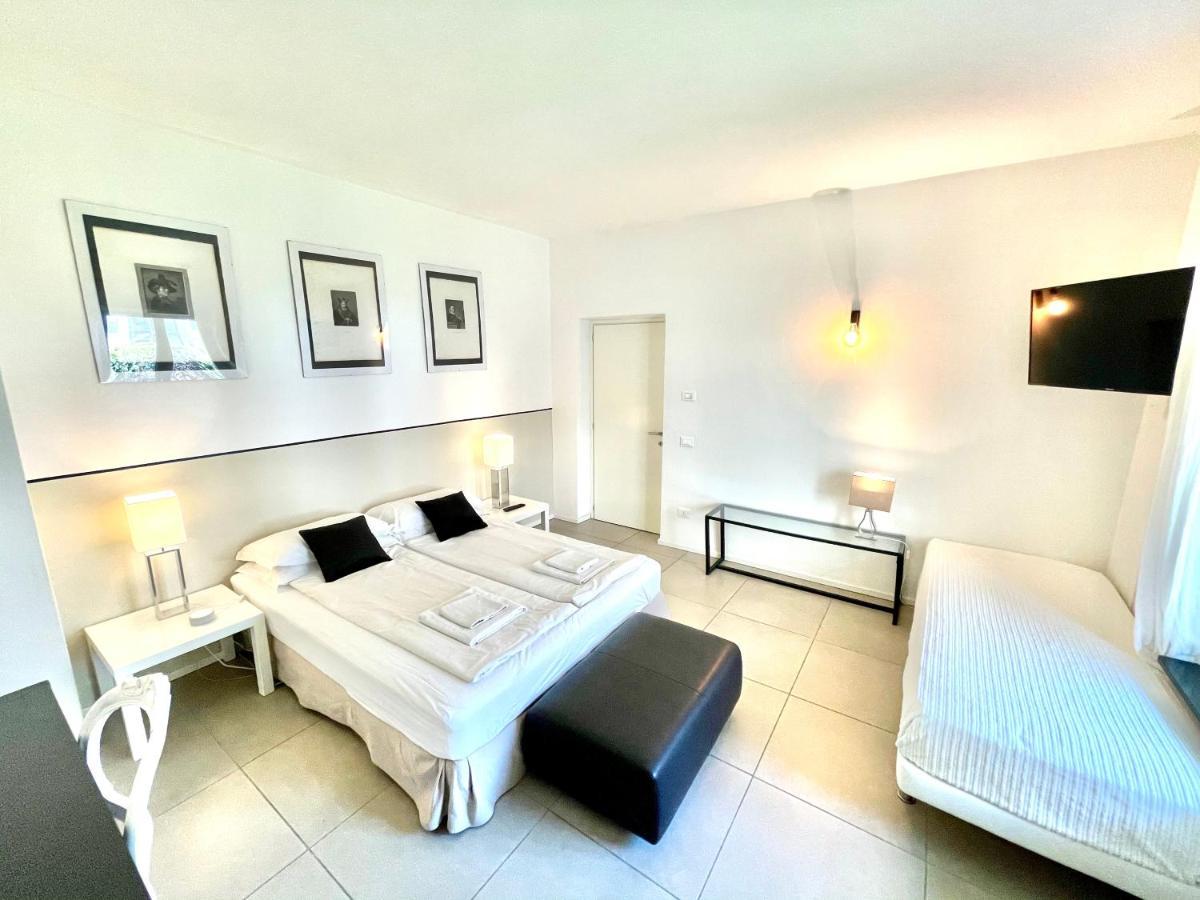 Carly'S Rooms Torbole Sul Garda Екстериор снимка