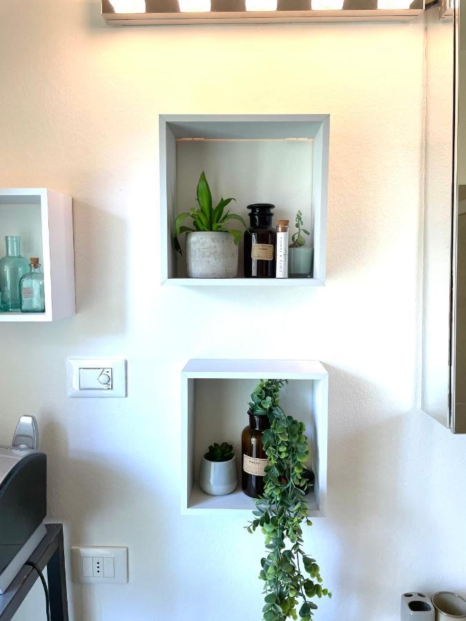 Carly'S Rooms Torbole Sul Garda Екстериор снимка