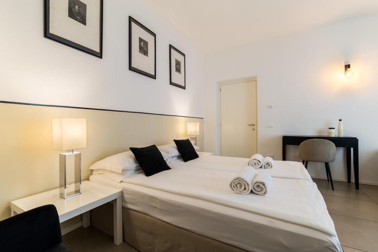 Carly'S Rooms Torbole Sul Garda Екстериор снимка