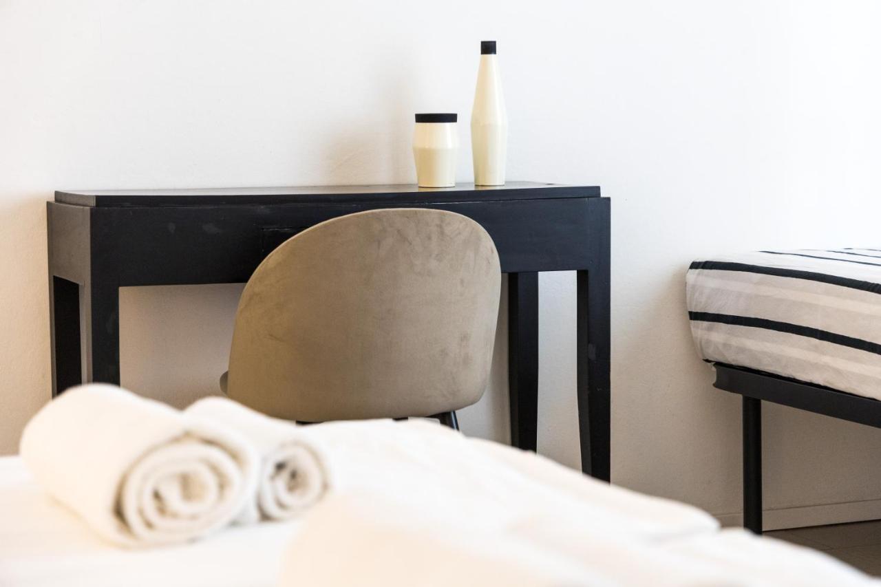 Carly'S Rooms Torbole Sul Garda Екстериор снимка