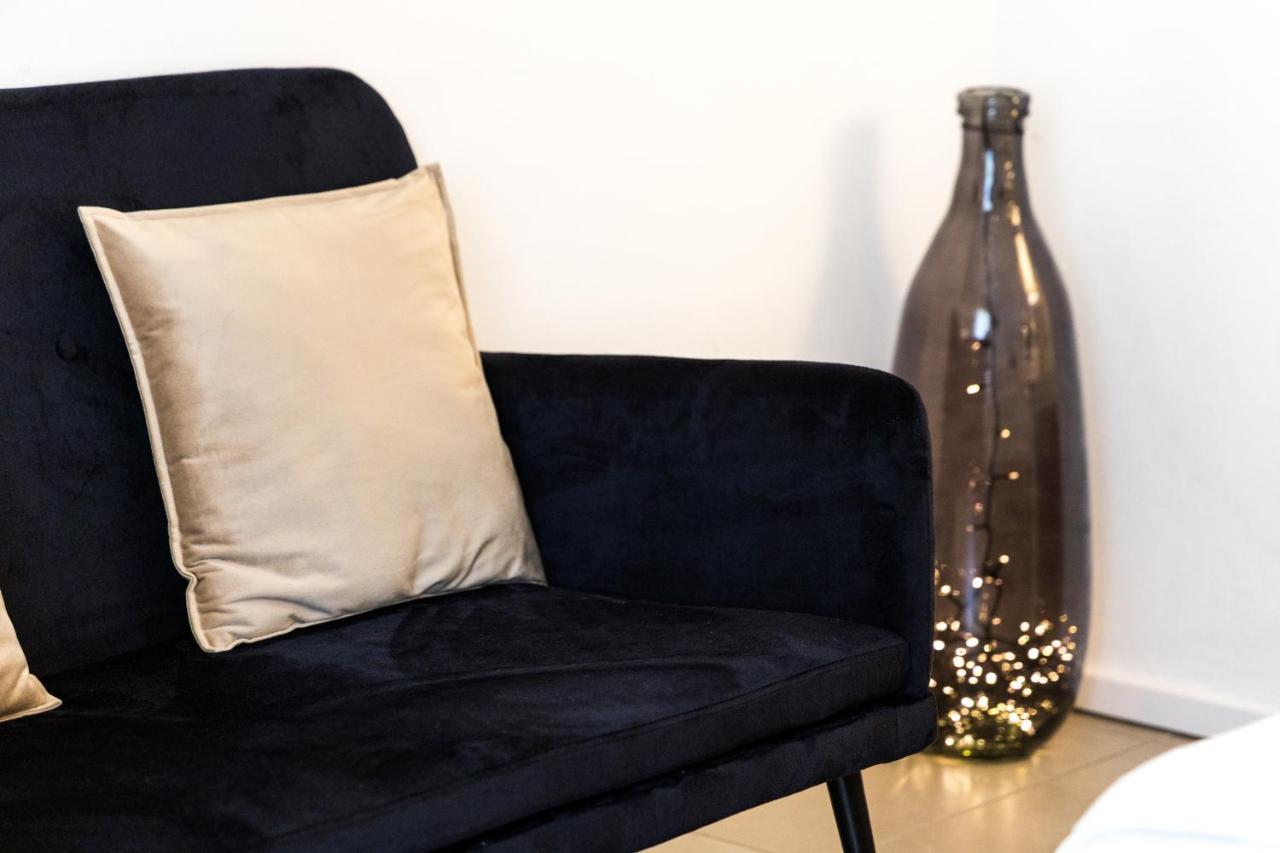 Carly'S Rooms Torbole Sul Garda Екстериор снимка