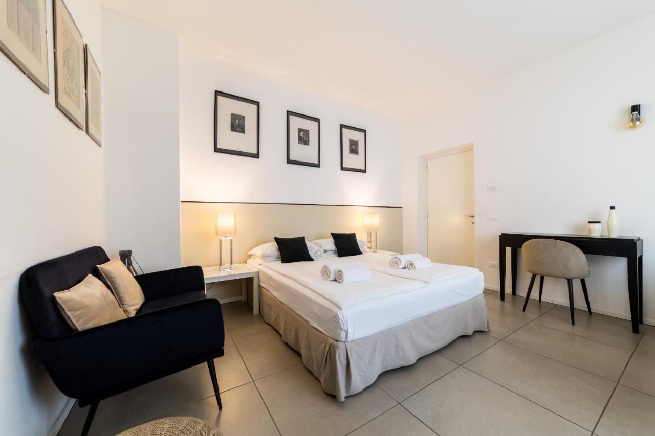 Carly'S Rooms Torbole Sul Garda Екстериор снимка