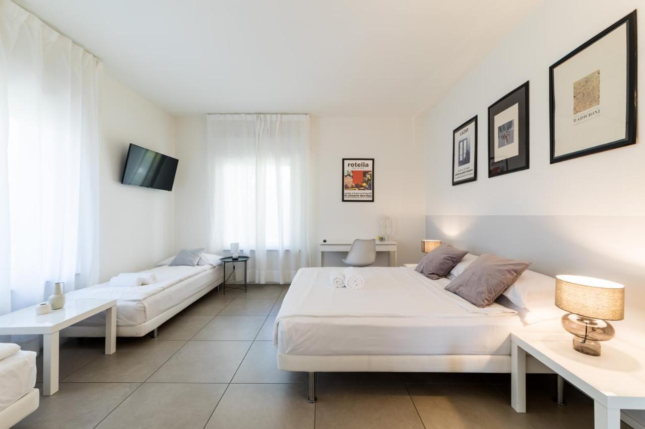 Carly'S Rooms Torbole Sul Garda Екстериор снимка