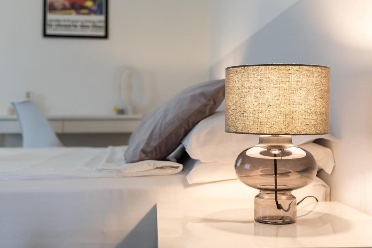 Carly'S Rooms Torbole Sul Garda Екстериор снимка